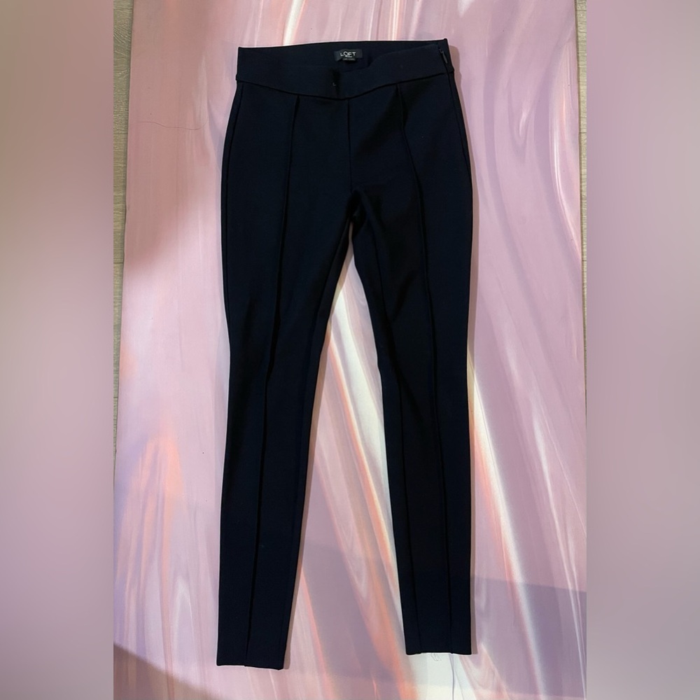 LOFT Black Dressy leggings, size -00P, petite, new condition